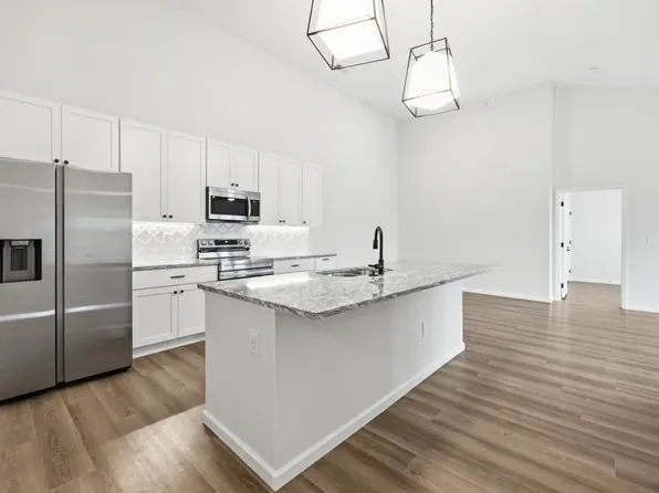 430 Devon Bryan St, Columbus, OH 43235