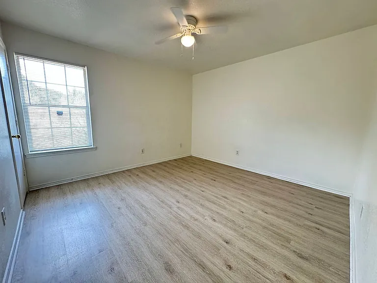 3608 Malibu Ln — Photo 6