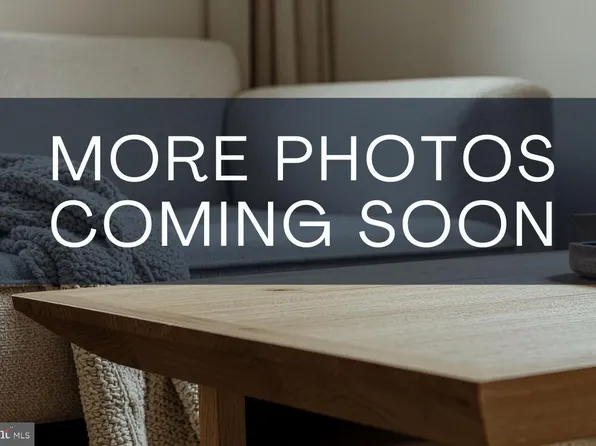 405 Forest Ct, Warrenton, VA 20186