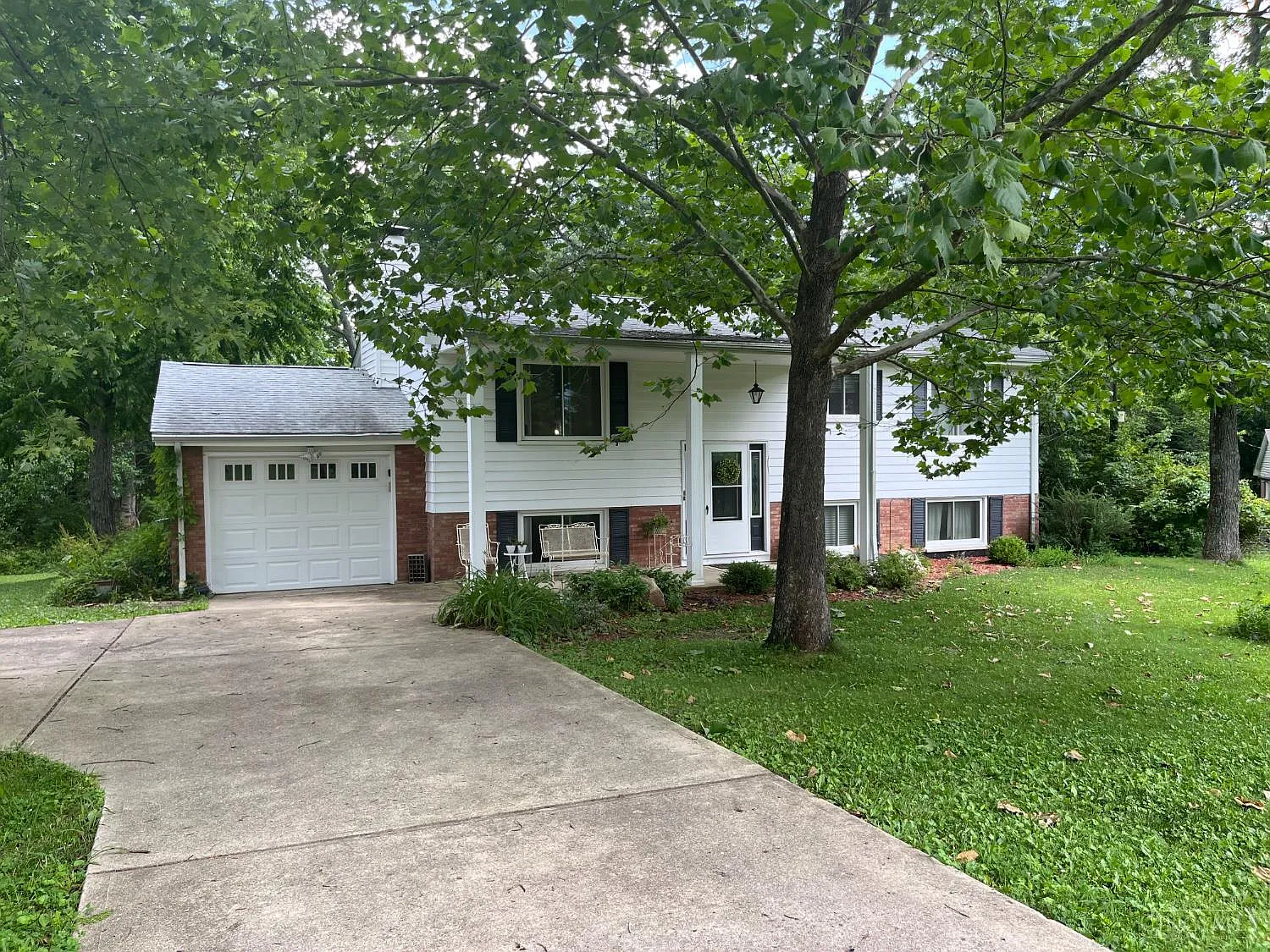 5 Peabody Dr photo 1