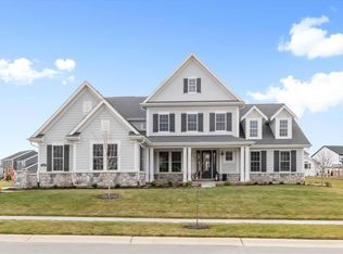 129 Chatham Brook Dr, Westfield, IN 46074