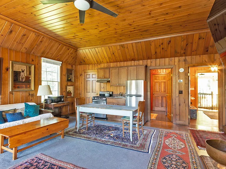 390 Erpf Rd #2W — Photo 4
