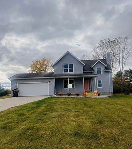 7925 N Luce Rd, Alma, MI, 48801