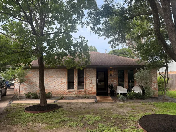 5702 Hoover St, Houston, TX 77092