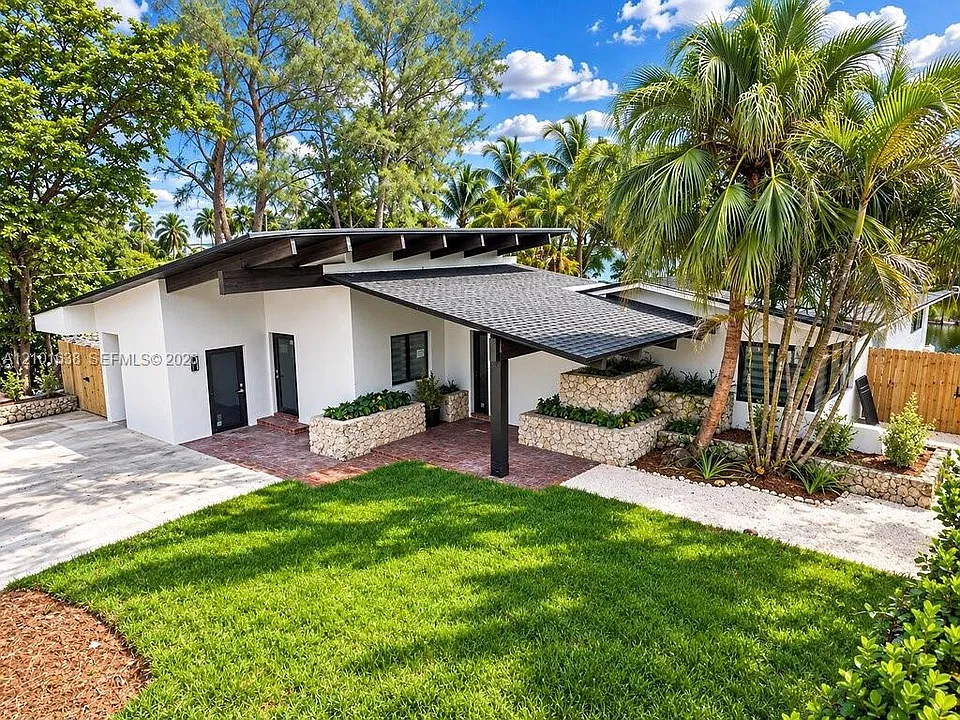 5600 SW 55th St