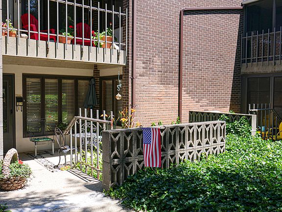 2nd image of 805 S Despelder St APT 17