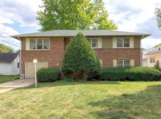 733 Martin Rd, Waterloo, IA 50701