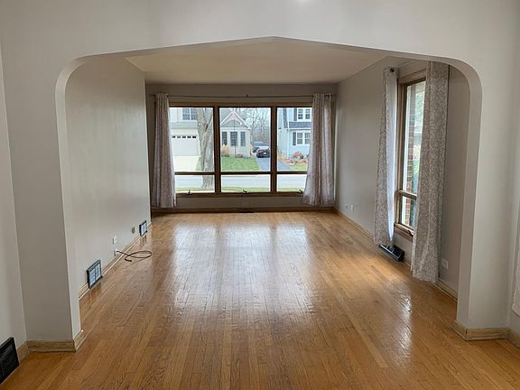 3rd image of 228 S Monterey Ave