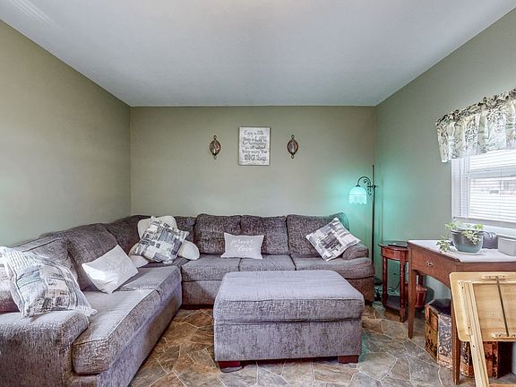 4th image of 745 Halltown Rd