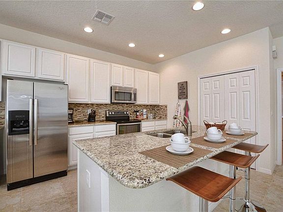 2nd image of 651 Las Fuentes Dr
