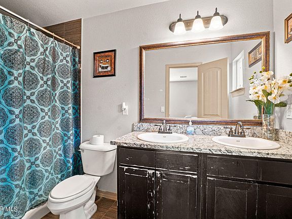 4th image of 3864 Loma Brisa Dr
