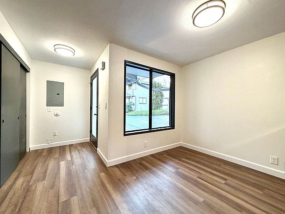 5th image of 4461 SW Garden Home Rd #0
