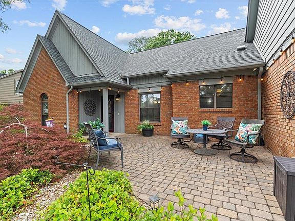 4th image of 3841 Altruria Rd
