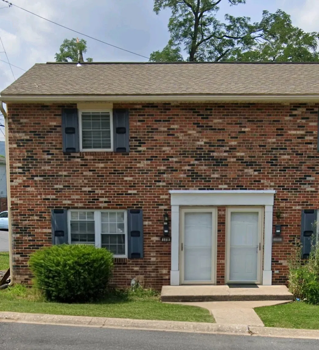 199 Ashford Dr — Photo 1