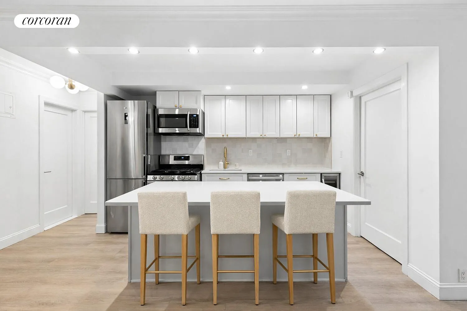 201 East 36th Street — Photo 3