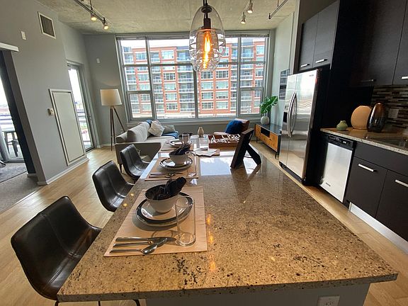 4th image of 1154 S Clark St #308