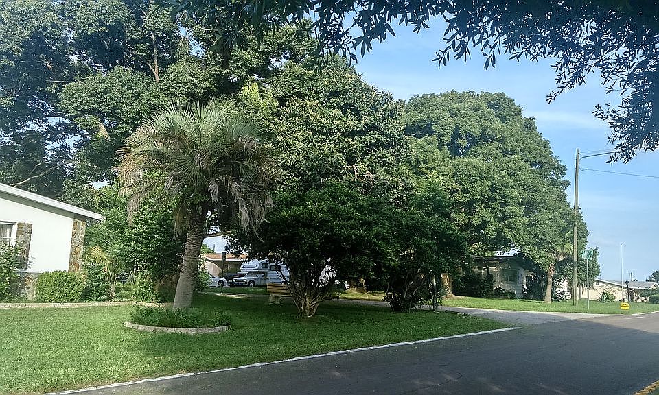 2nd image of 55 Beverly Hills Blvd