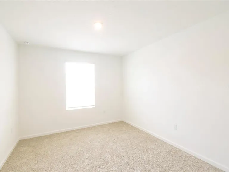 104 Royal Ranch Rd — Photo 56