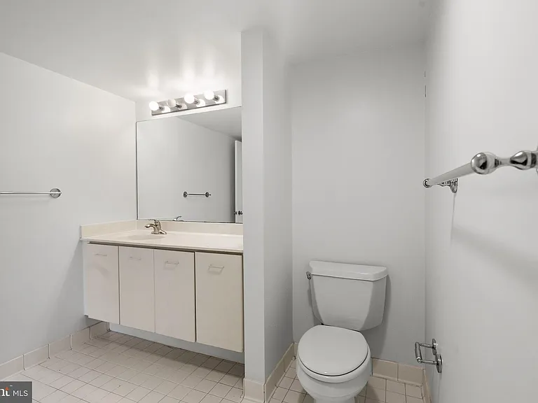 2111 Wisconsin Ave NW #203 — Photo 15