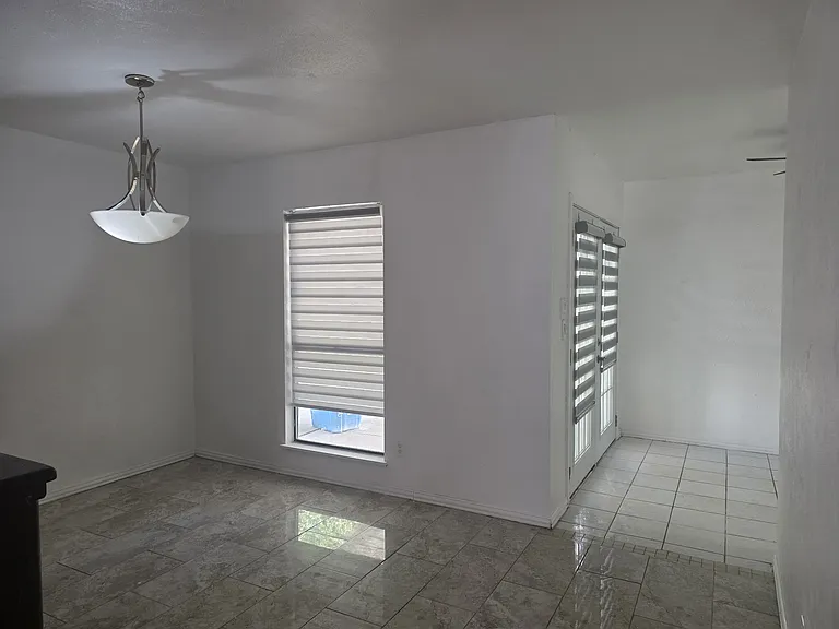 7817 Summerglen Rd — Photo 16
