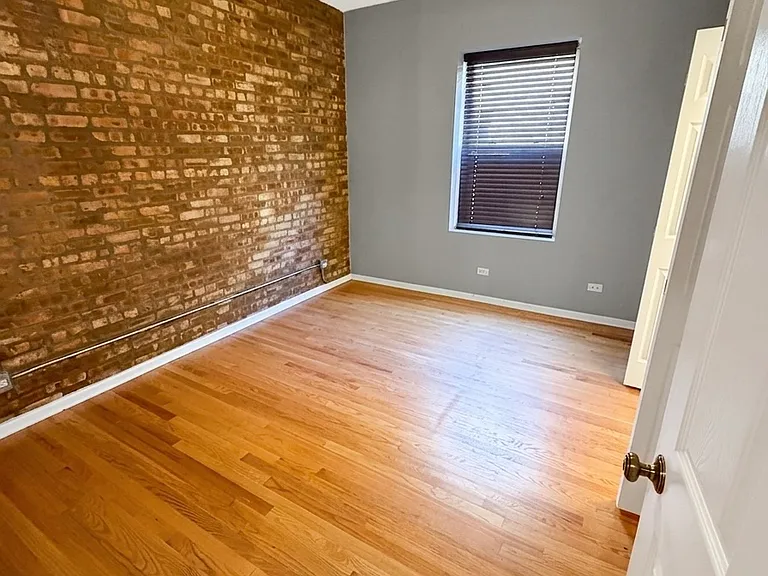1643 W Farwell Ave #1S — Photo 2