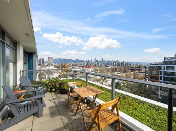 1777 W 7th Ave #707, Vancouver, BC V6J 0E5