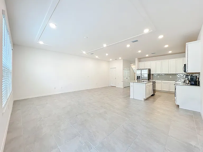 7025 Twilight Bay Dr — Photo 6