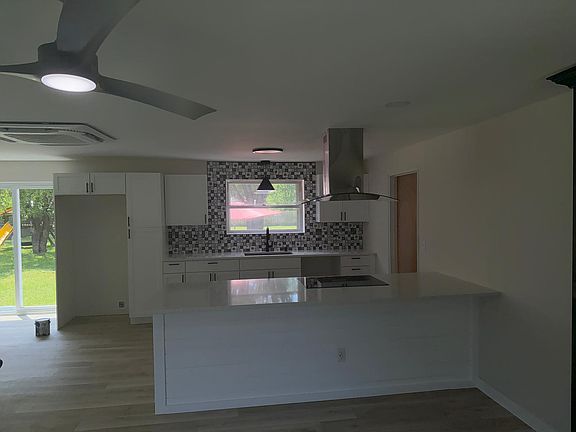 4th image of 3953 Youngman Dr