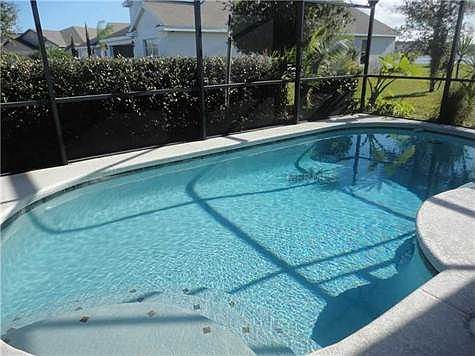 3rd image of 2825 Maguire Dr