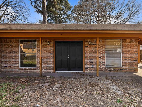 4th image of 2606 Cedarcrest Dr