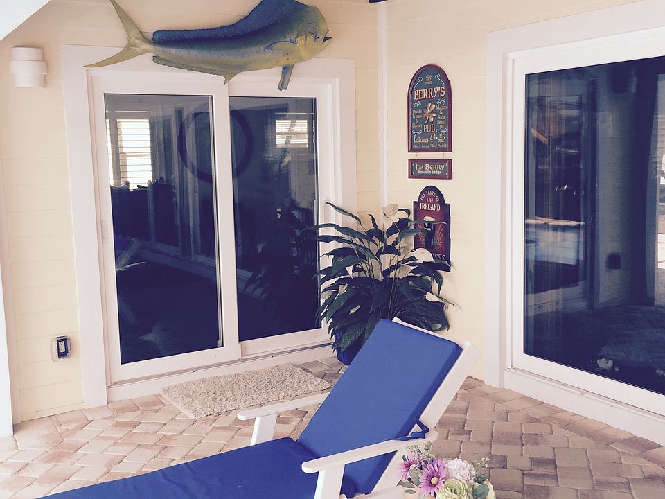 1st image of 463 Bridgetown Ct