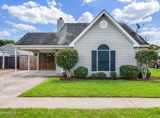115 Sugarcreek Dr, Youngsville, LA 70592