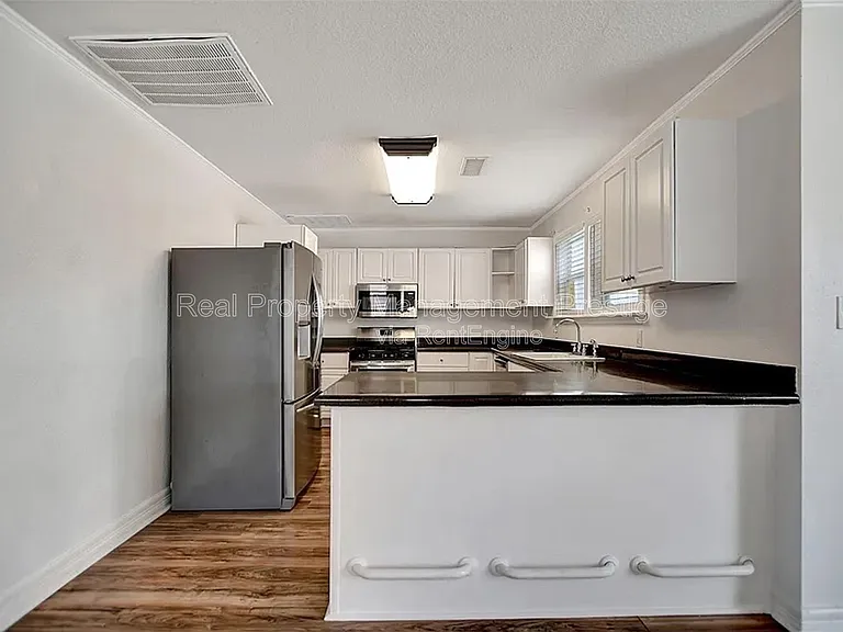 5309 Perry Ave — Photo 5