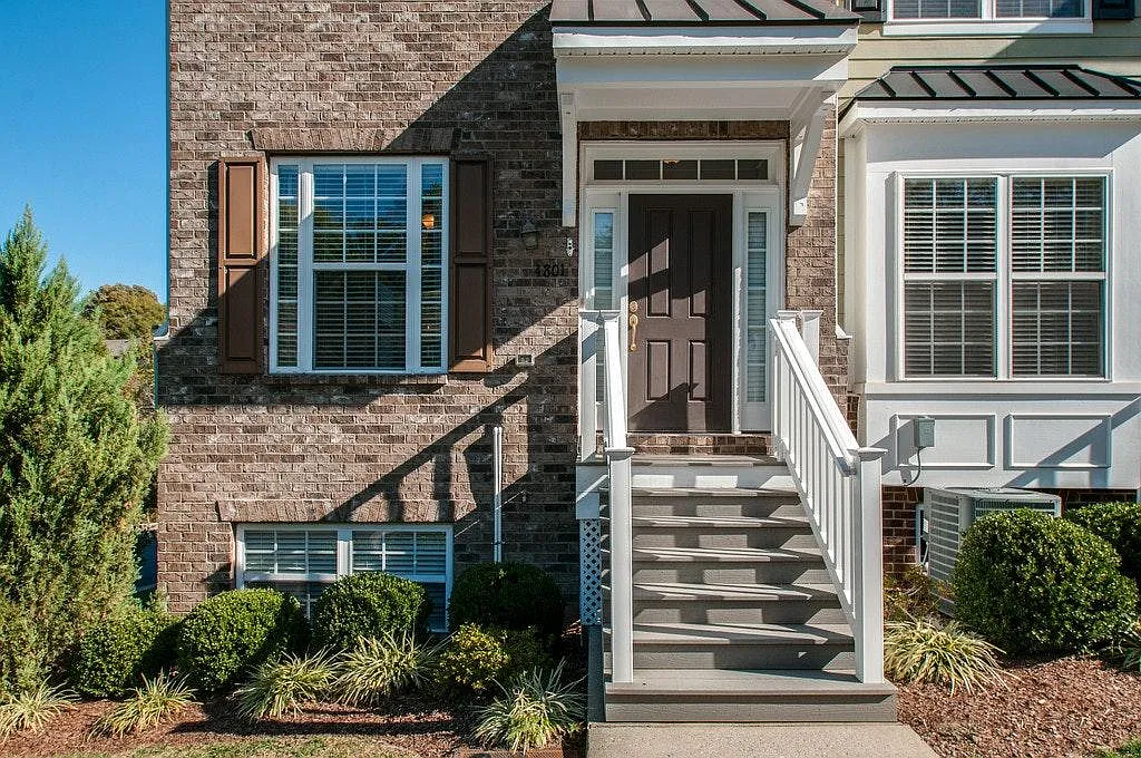 4801 Bevendean Drive — Photo 3