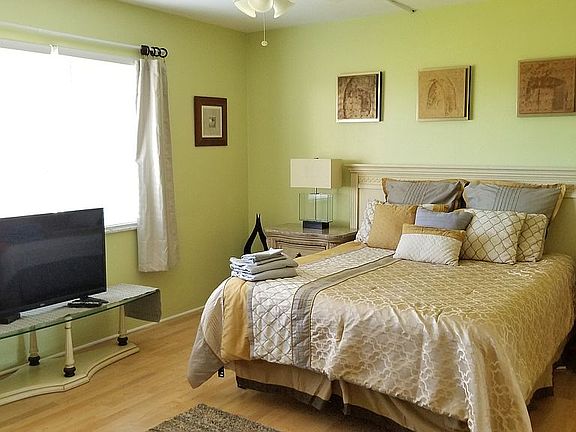 5th image of 505 NE 20th Ave APT 211