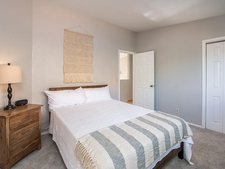 30 Mano Pl — Photo 16
