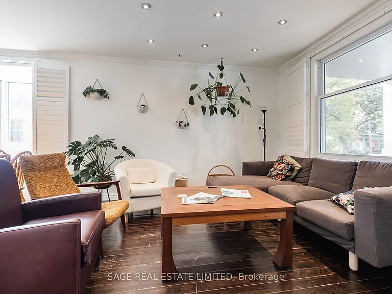 433 Woodfield Rd — Photo 6