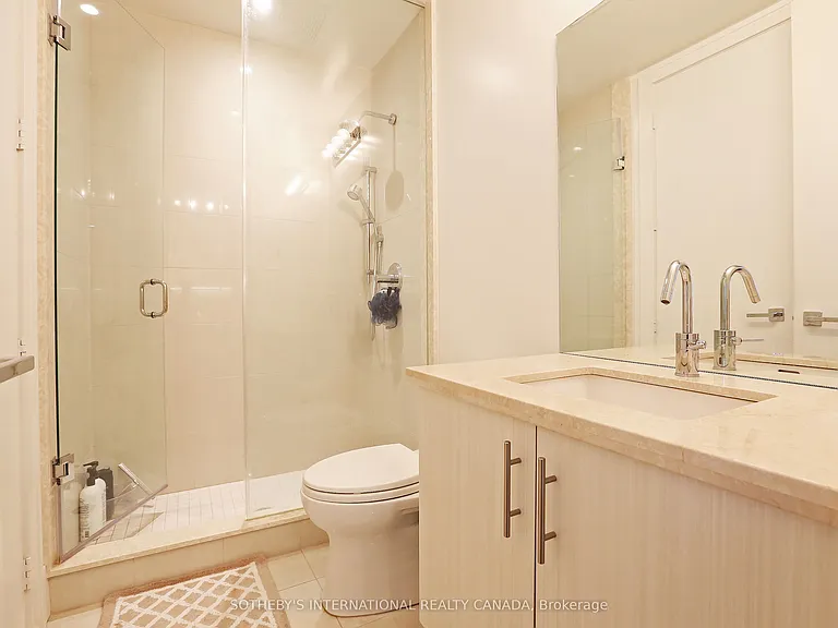 29 Queens Quay E #811 — Photo 13