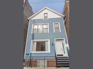 2227 N Clybourn Ave #1, Chicago, IL 60614