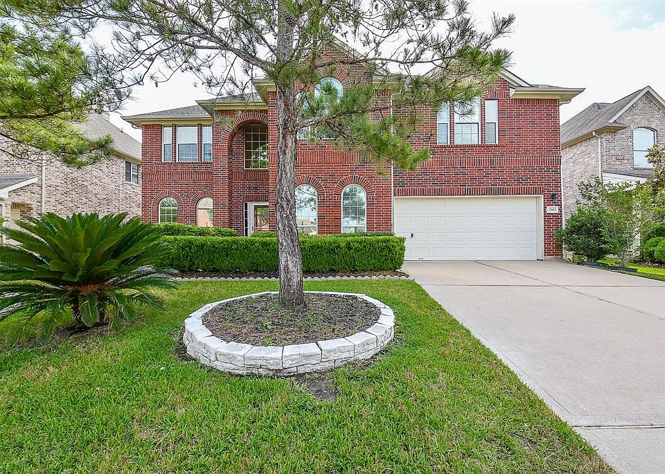 1st image of 2103 Signal Hill Dr