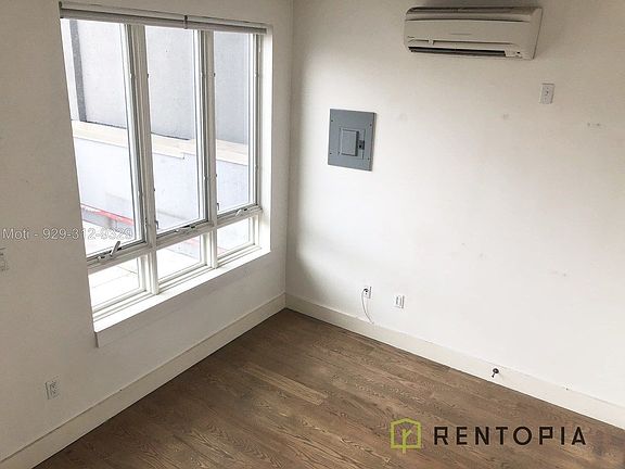 4th image of 85 Montrose Ave #4E