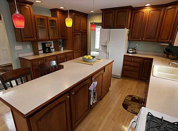4th image of 40 Woodfield Dr