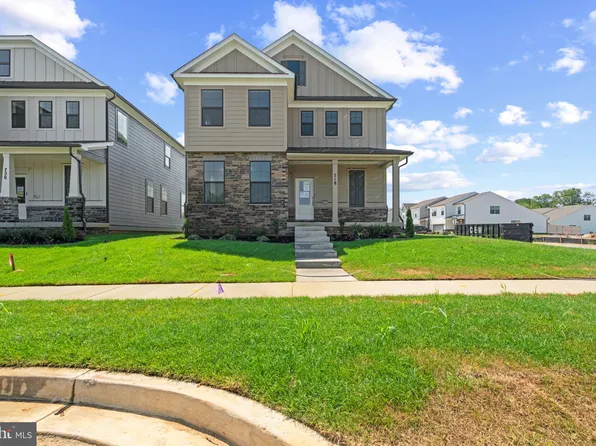 472 Herringbone Way, Frederick, MD 21701