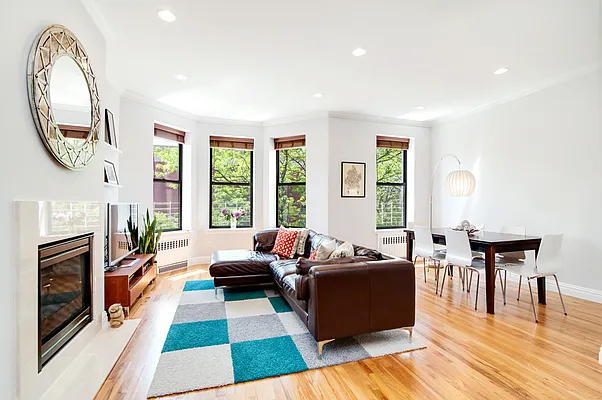 Sold by Compass | media 1