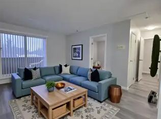 5820 58a St #301-RED, Red Deer, AB T4N 2M7