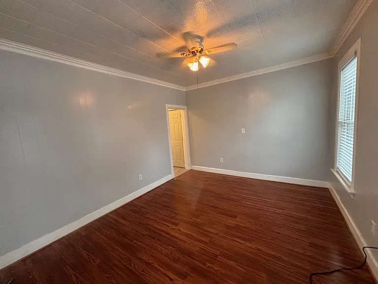 84 South St #1R — Photo 9