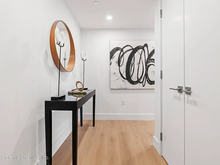 5 Stuyvesant Pl #7C — Photo 18