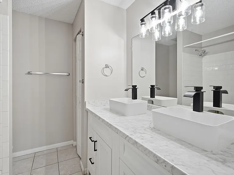 12287 Armenia Gables Cir — Photo 20