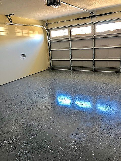 2nd image of 65 Lake Shore Blvd