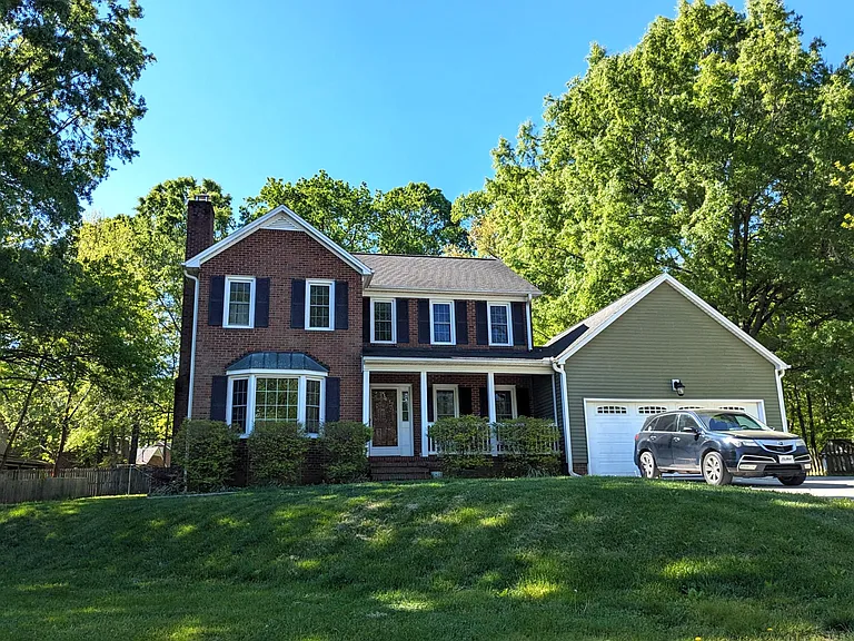 98 New Castle Rd — Photo 2